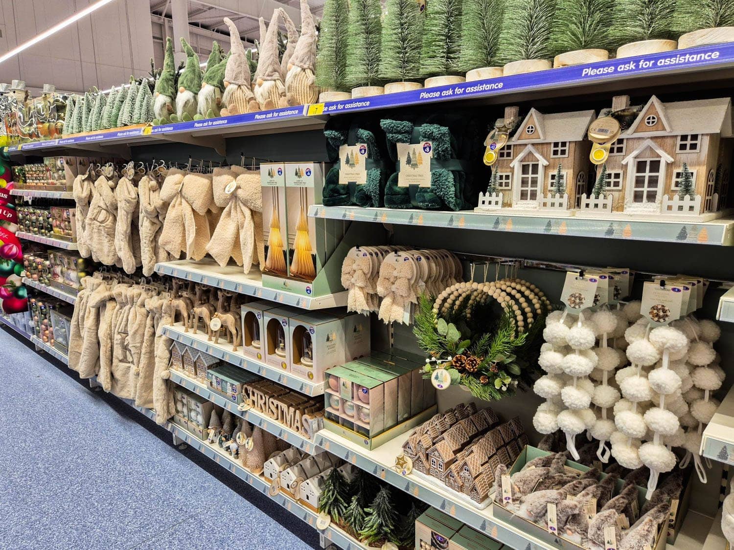 Images B&M Home Store with Garden Centre