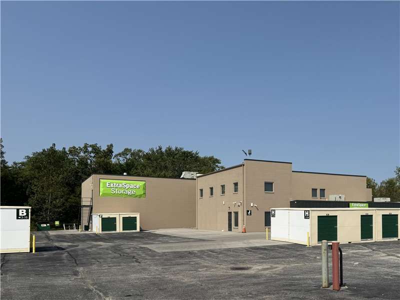 Alternate Beauty Image - Extra Space Storage at 240 W 79th Ave, Merrillville, IN 46410
