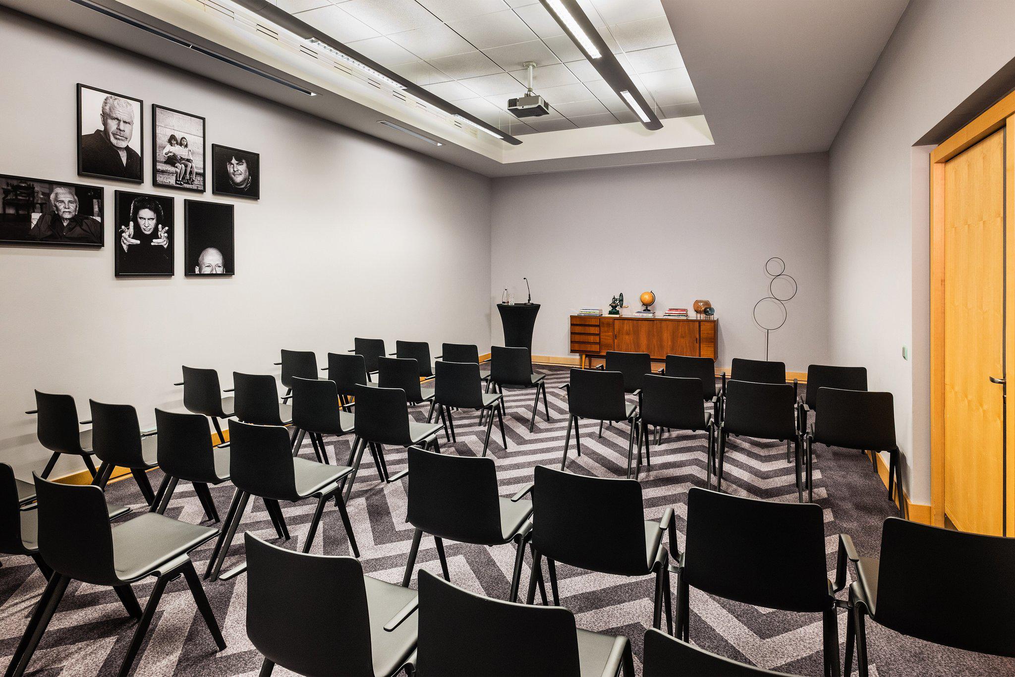 Le Méridien Vienna, Robert-Stolz-Platz 1 in Vienna