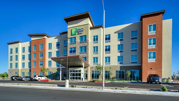 Images Holiday Inn Express & Suites Ridgecrest - China Lake by IHG