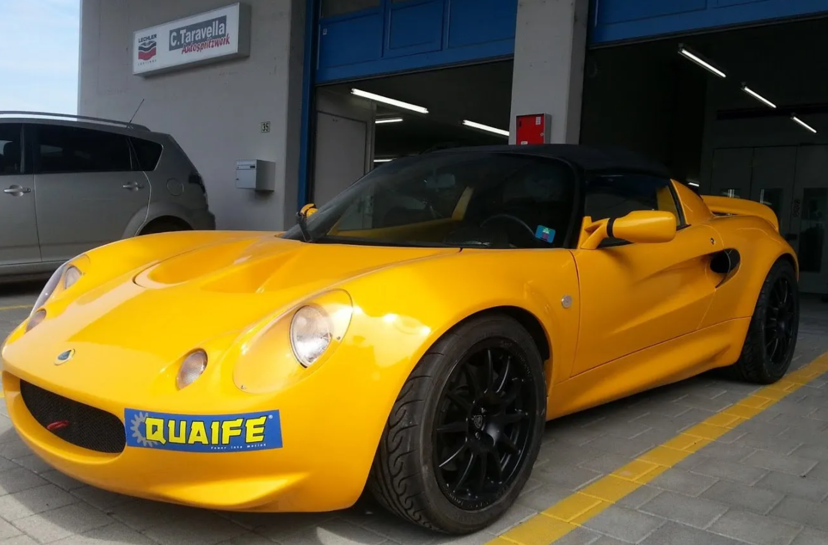 Bilder Taravella AG - Autospritzwerk & Carrosserie