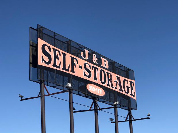 Images J & B Self Storage