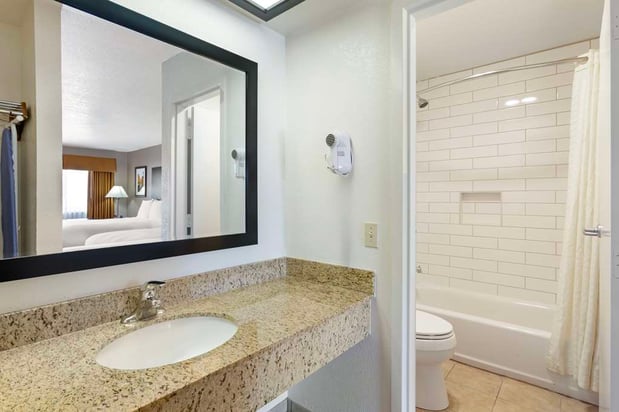 Images Best Western Sawmill Inn