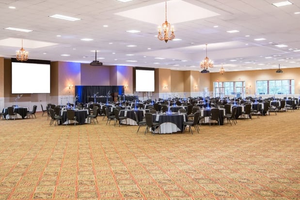 Images Crowne Plaza Resort Asheville by IHG