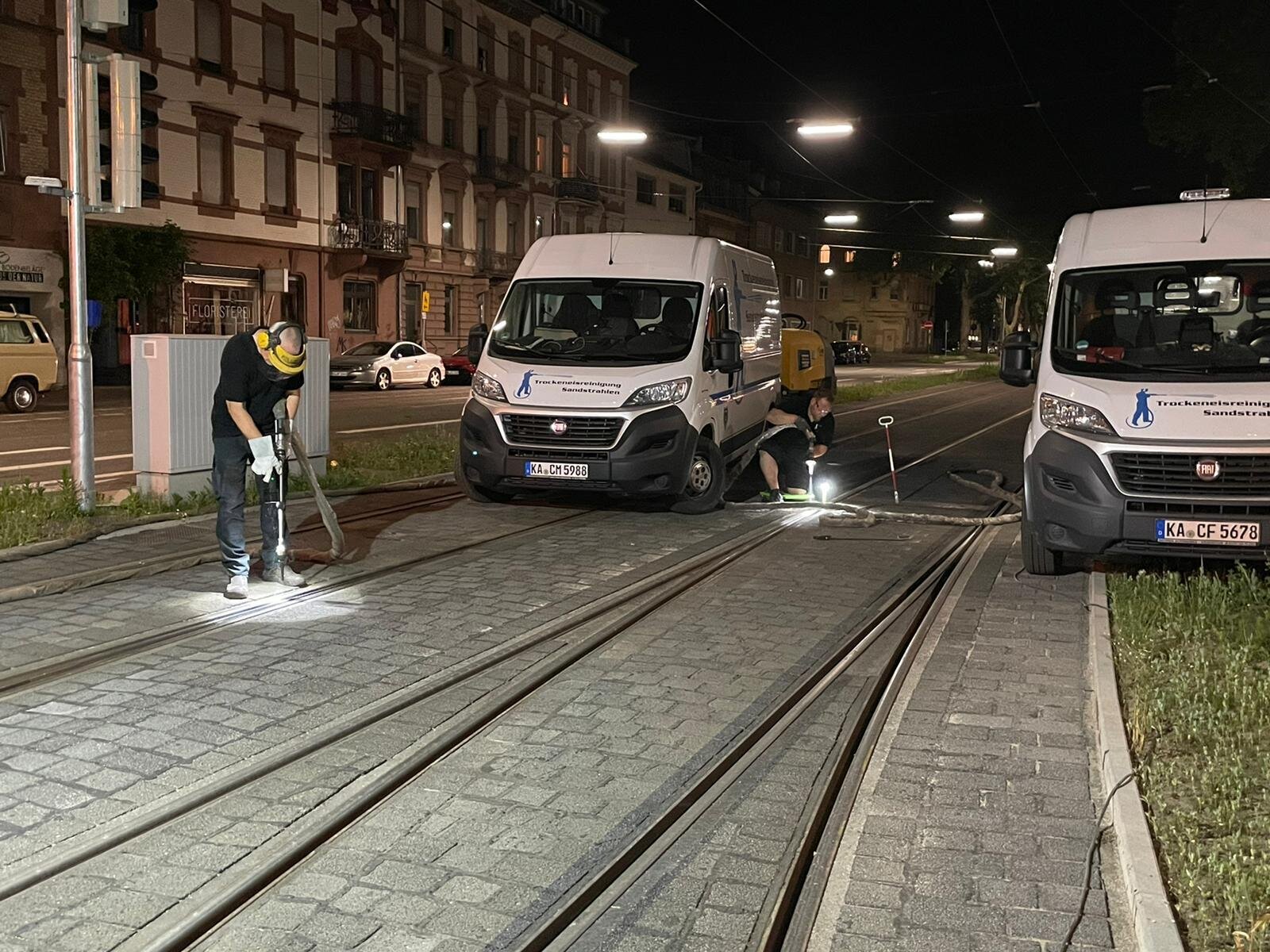 Strahltechnik Fischer - Ihr Spezialist für Sandstrahlen und Trockeneisstrahlen in Karlsruhe, Fisperweg 13 in Eggenstein-Leopoldshafen