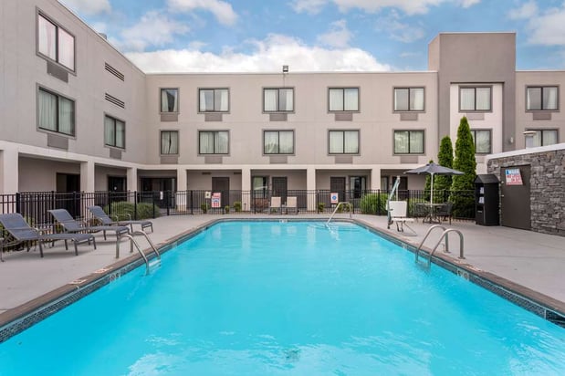 Images Best Western Plus Bowling Green