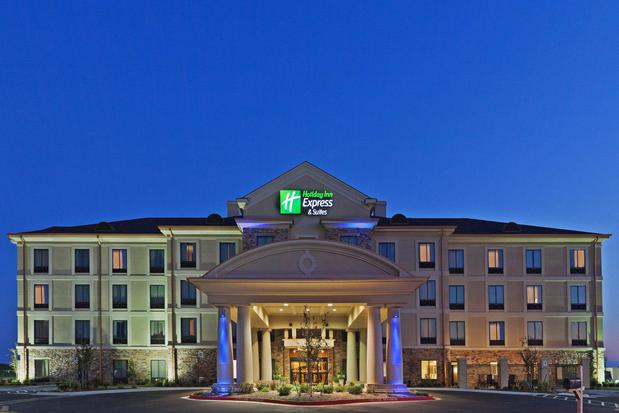 Images Holiday Inn Express & Suites Poteau, an IHG Hotel