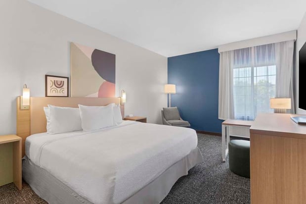 Images Spark by Hilton San Antonio Dominion