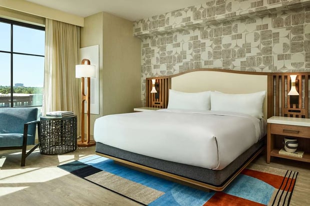 Images Lively Hotel on OAK Oklahoma City, Tapestry by Hilton