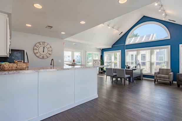 Images Wexford Lakes Apartments Homes and Townhomes