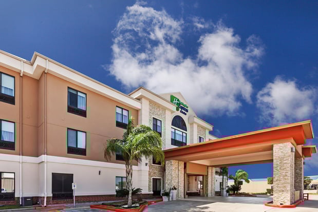 Images Holiday Inn Express & Suites Houston East by IHG