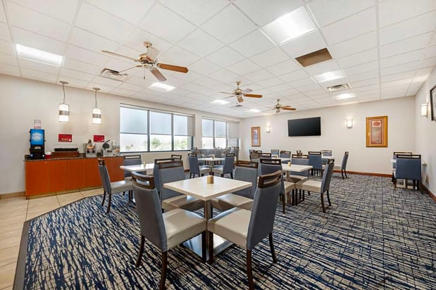 Images Best Western Plus Mid Nebraska Inn & Suites
