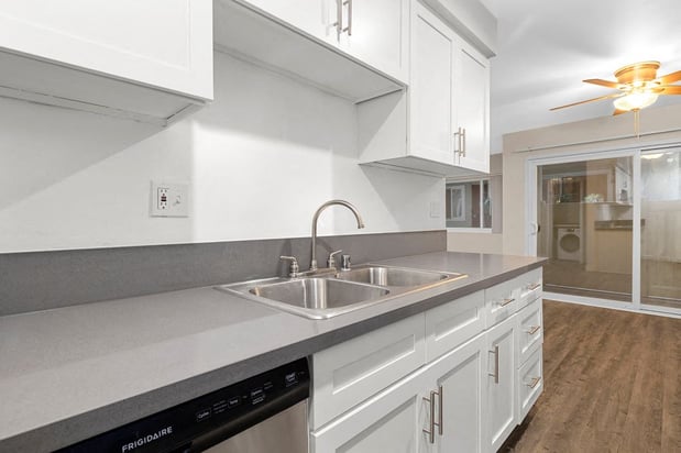 Images Lombardi Apartments