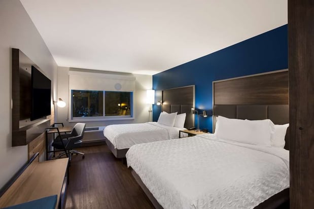 Images Tru by Hilton Traverse City