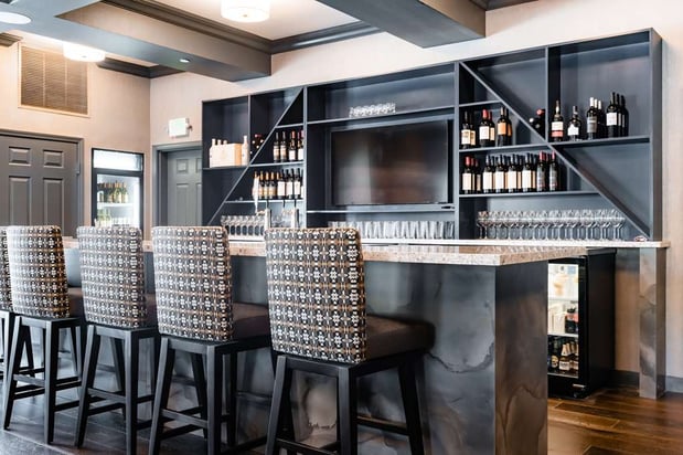 Images Hotel NoBo Cascade, Tapestry Collection by Hilton