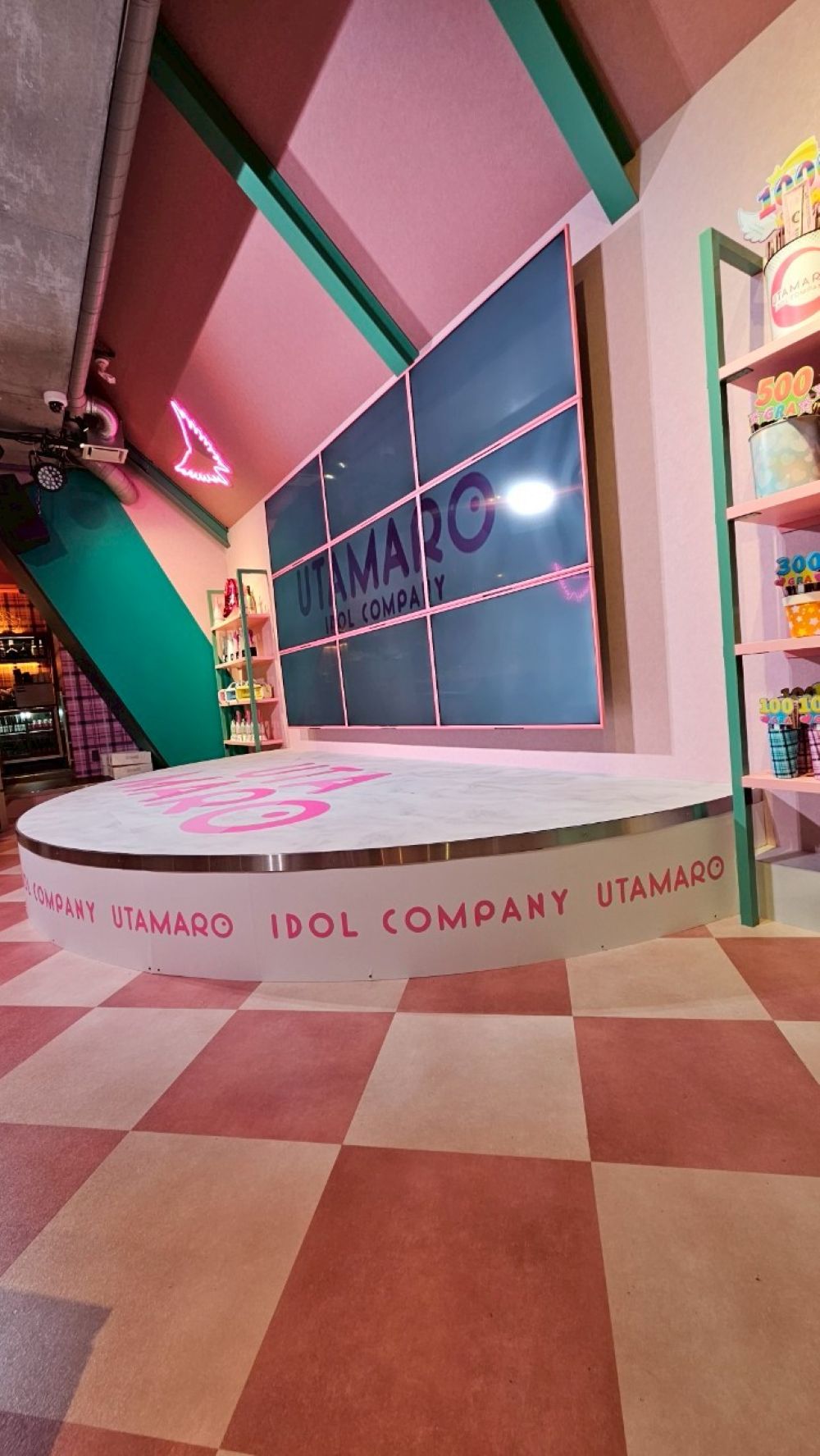 Images IDOL COMPANY UTAMARO