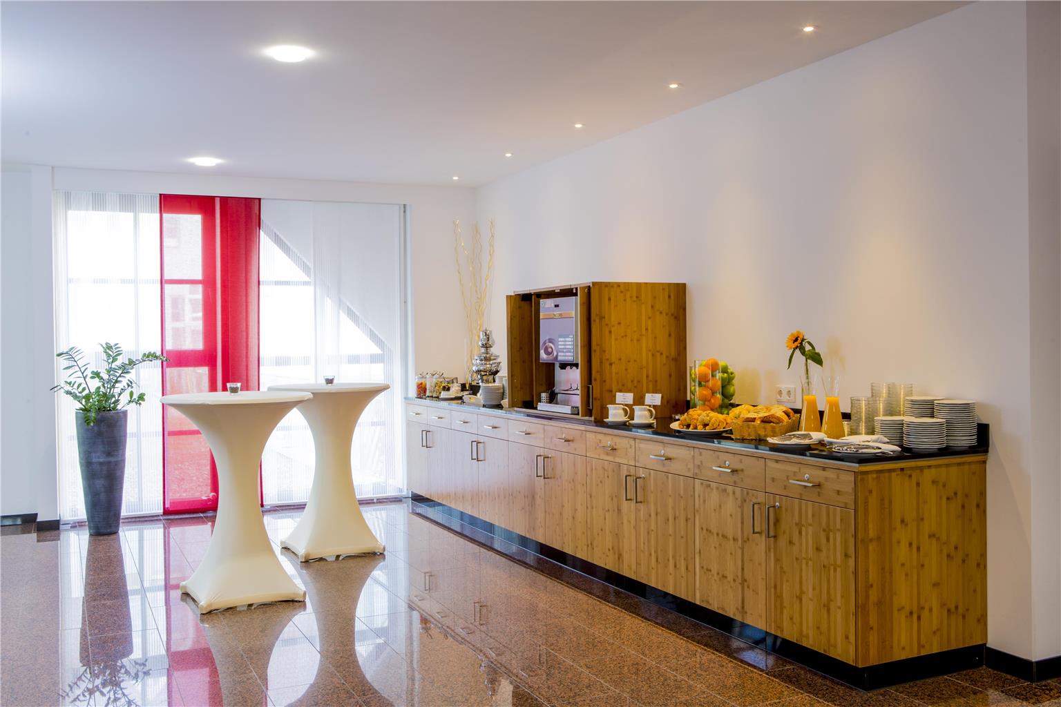 Best Western Plus Hotel Am Schlossberg, Europastrasse 13 in Nuertingen