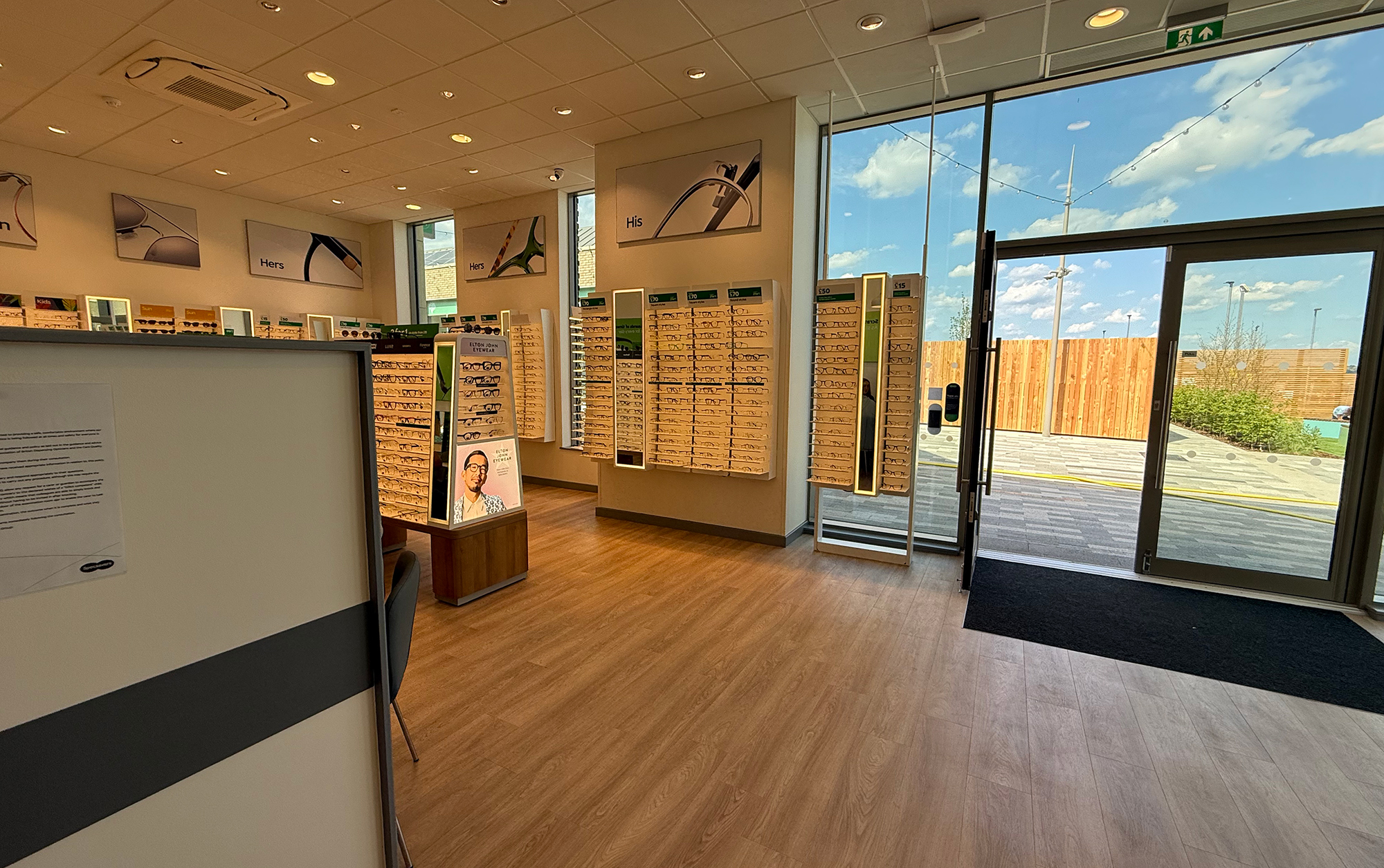 Specsavers Opticians Sheffield - Catcliffe