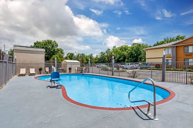 Images Best Western Canton Inn
