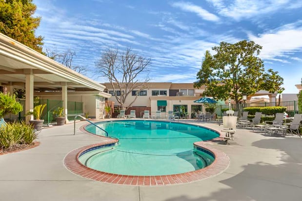 Images Best Western Plus Black Oak