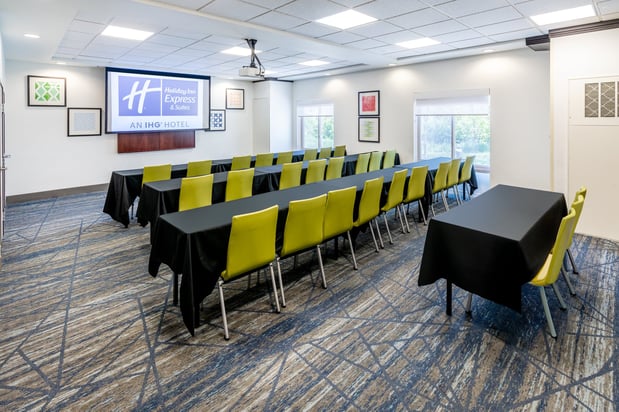 Images Holiday Inn Express & Suites Denver North - Thornton by IHG