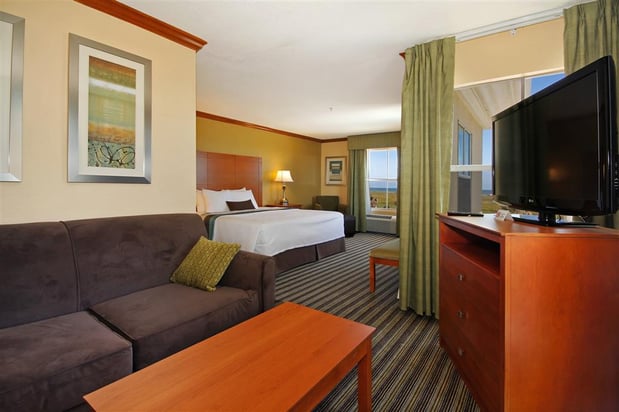 Images Best Western Plus Seawall Inn & Suites by the Beach