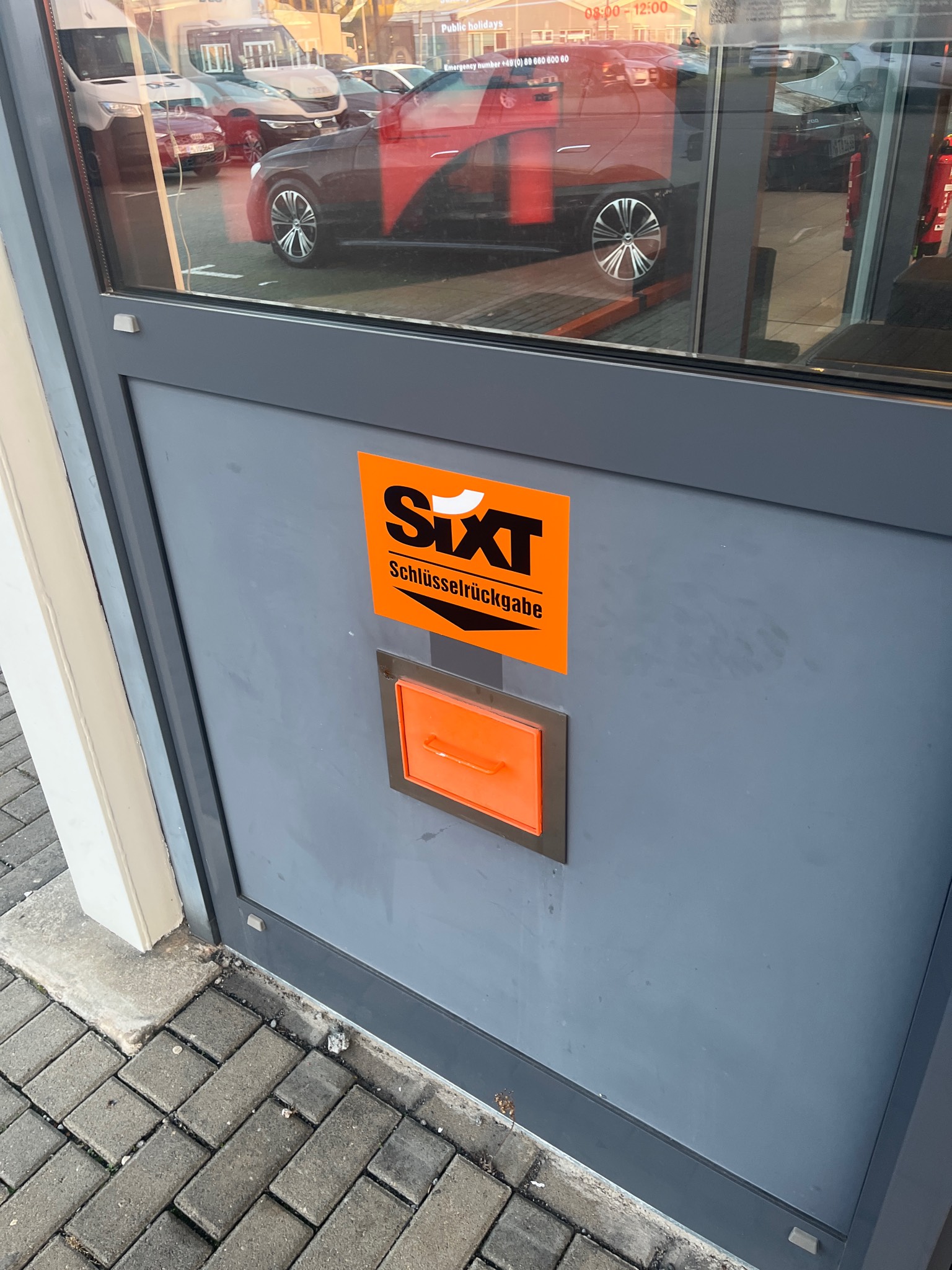 SIXT Autovermietung Mönchengladbach, Lehmkuhlenweg 8 in Mönchengladbach