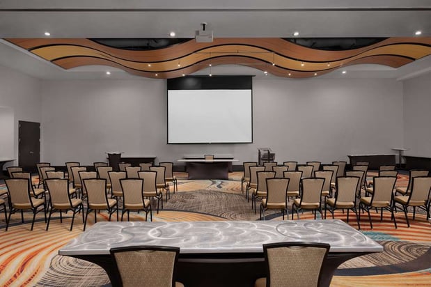 Images Embassy Suites by Hilton Knoxville West