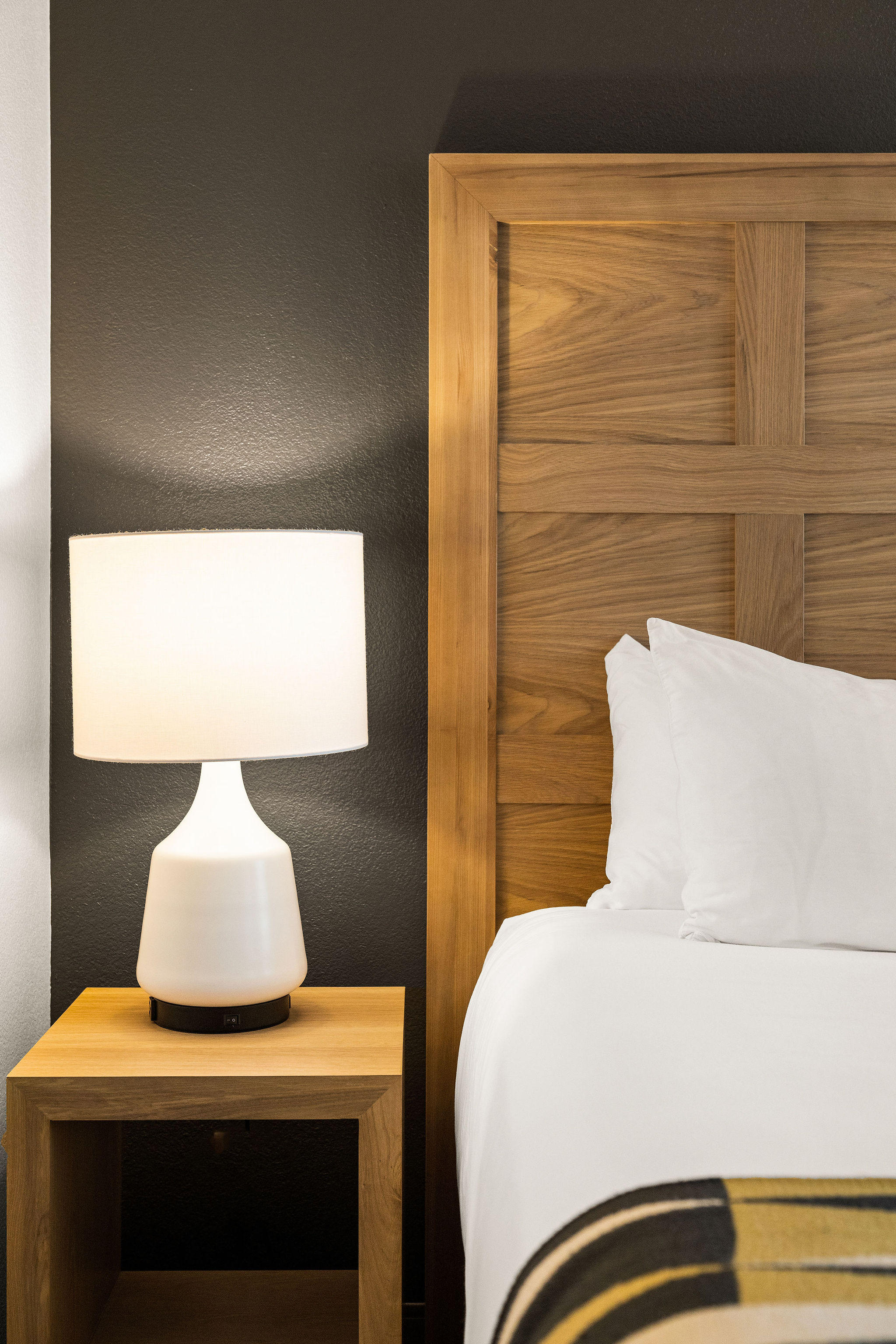 Oxford Suites Redding Guestrooms