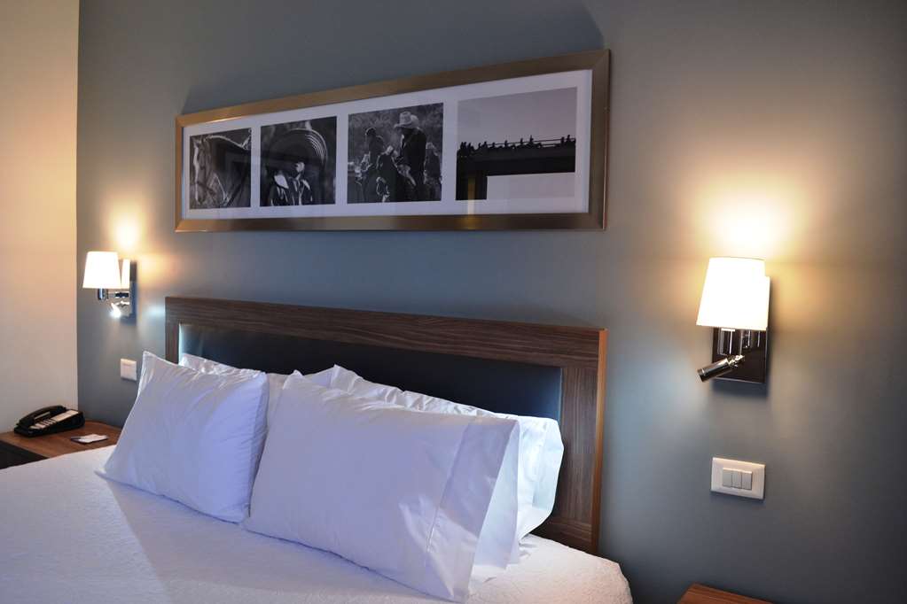 Images Hampton Inn & Suites by Hilton Salamanca Bajio