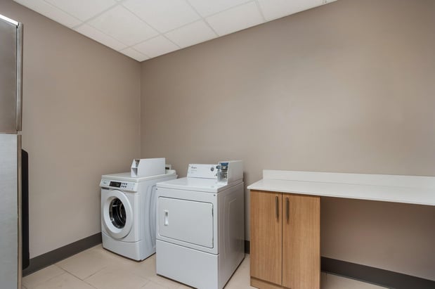 Images Holiday Inn Express & Suites Lexington by IHG