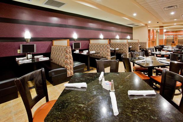 Images Holiday Inn & Suites Williamsburg-Historic Gateway by IHG