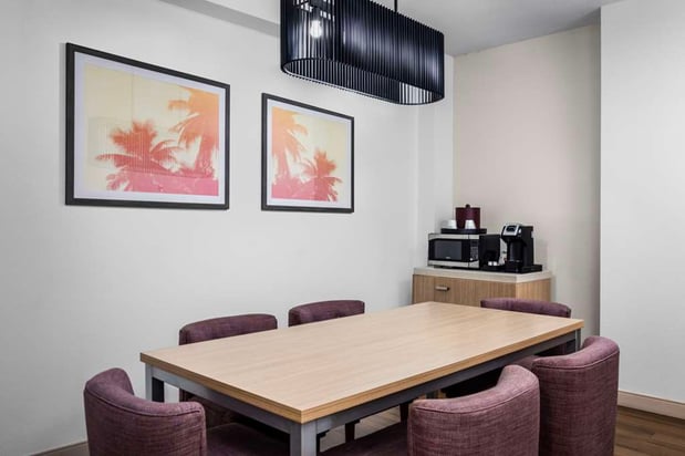 Images Hilton Garden Inn West Palm Beach Airport