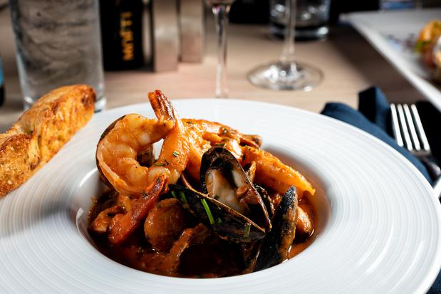 Images Drift Kitchen & Bar - Lido Beach Resort