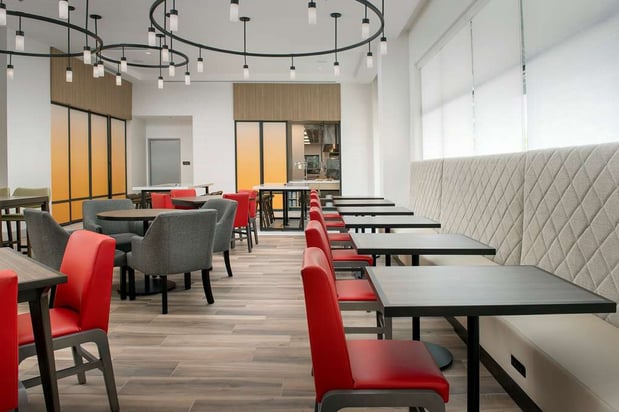 Images Hilton Garden Inn Orlando Downtown