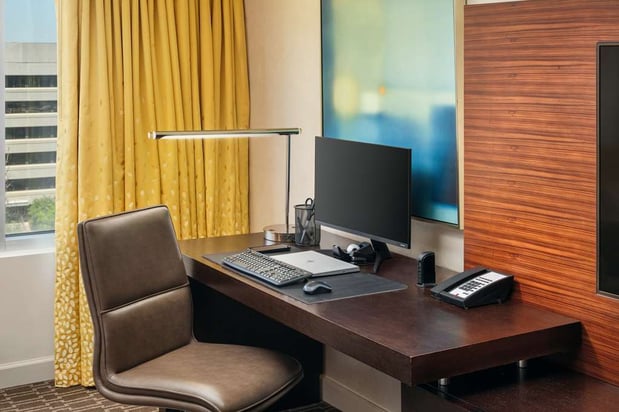 Images Hilton McLean Tysons Corner