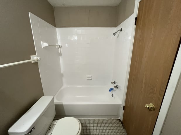 Images New Look Omaha  LLC