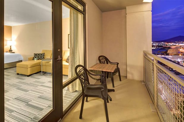 Images Hampton Inn & Suites Roanoke-Downtown
