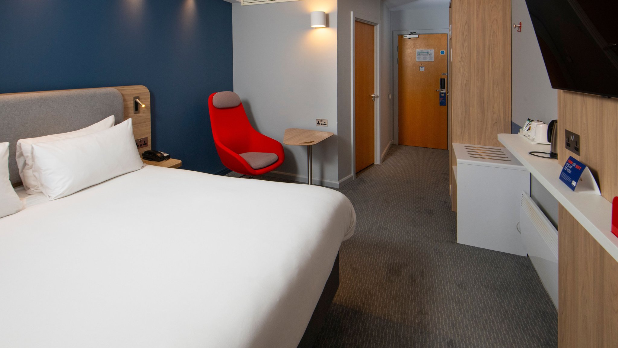 Images Holiday Inn Express Burton Upon Trent by IHG