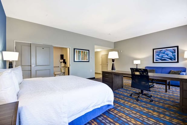 Images Hampton Inn Kenedy