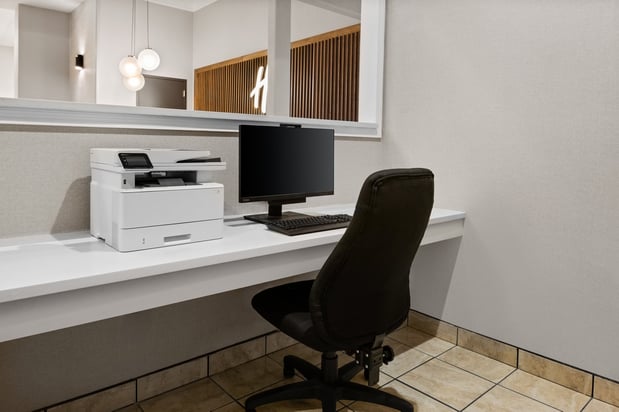 Images Holiday Inn & Suites Albuquerque Airport by IHG