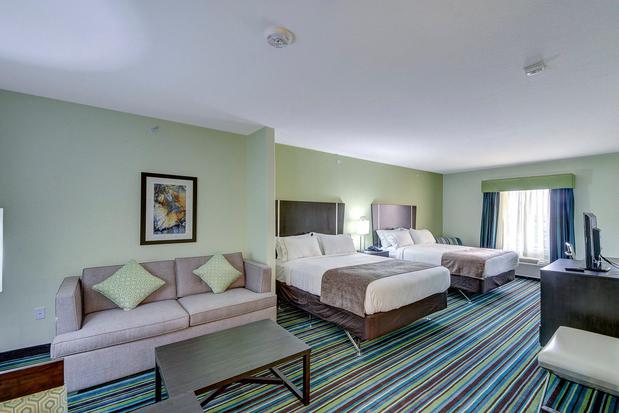 Images Holiday Inn Express & Suites Carrizo Springs by IHG