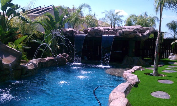 Images Demeo Custom Pools & Spas