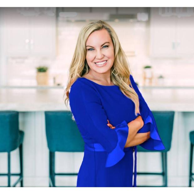 Michelene Cromwell Realtor at Silvercreek Realty Group Logo