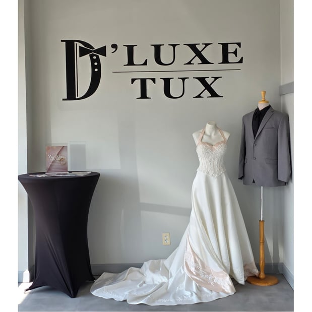 Images D'Luxe Tux