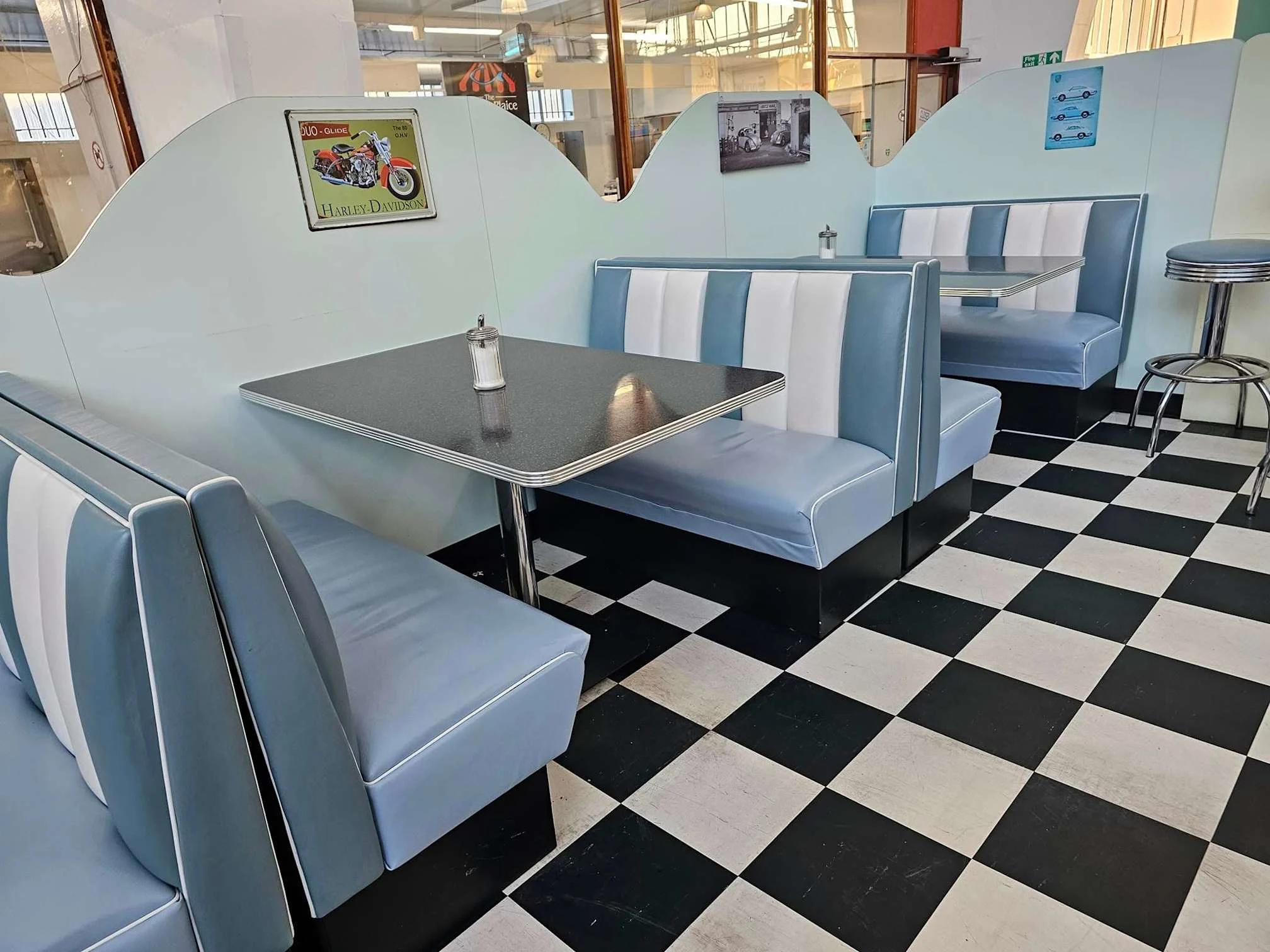 Images Downtown Cafe
