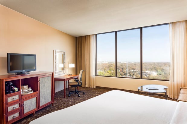 Images Holiday Inn Austin-Town Lake by IHG