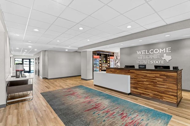 Images Hampton Inn & Suites Farmers Branch Dallas