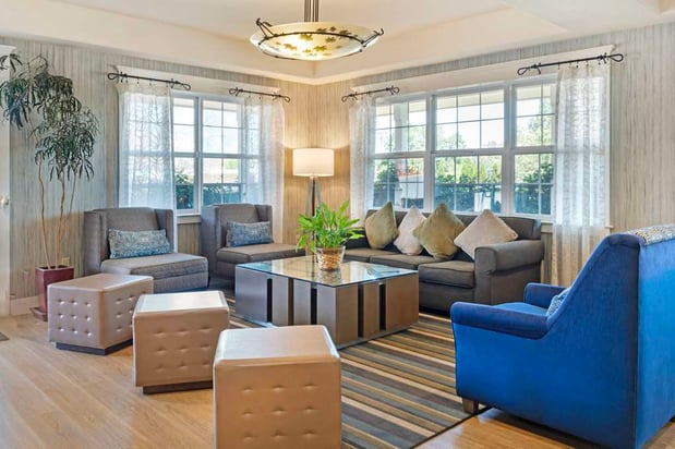 Images Best Western Cedar Inn & Suites