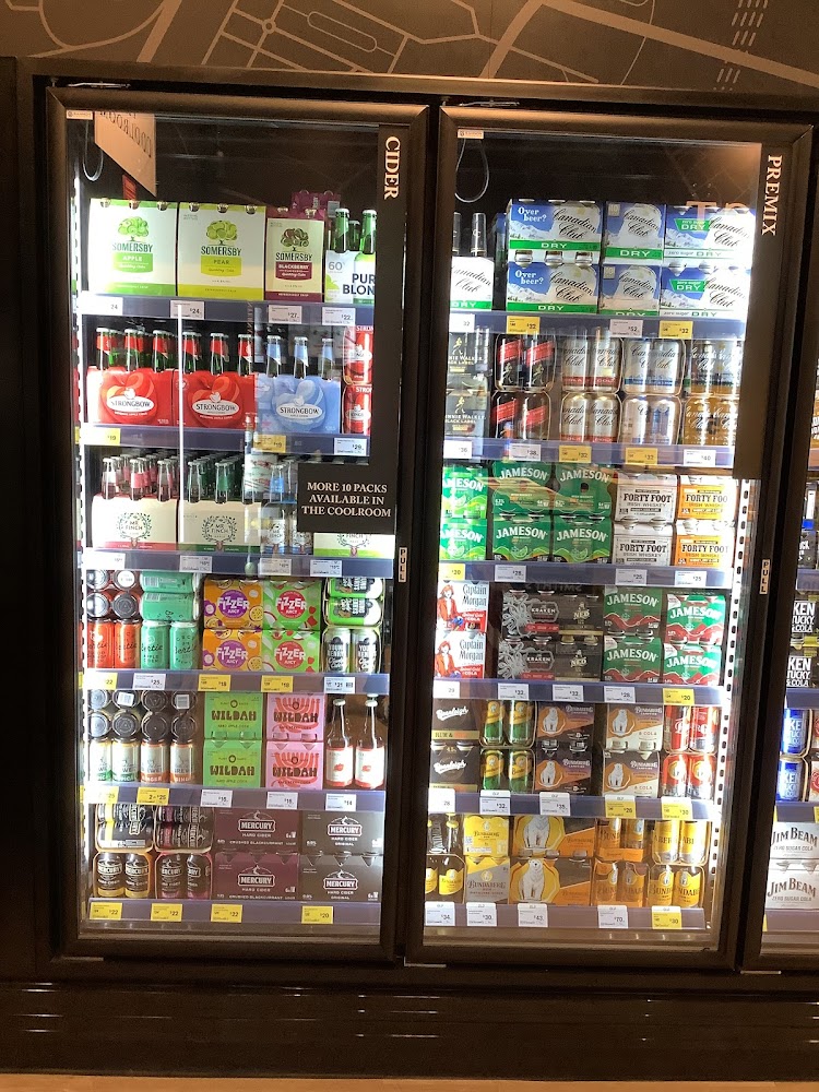 Images Liquorland Pallara